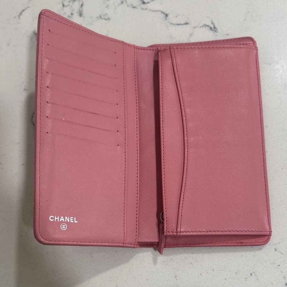 Chanel Pink Quilted Leather Wallet - Picture 6 of 11